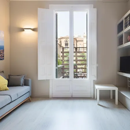 Suites4days Ali Bei شقة برشلونة