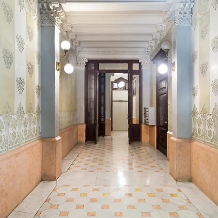 شقة Suites4days Ali Bei برشلونة